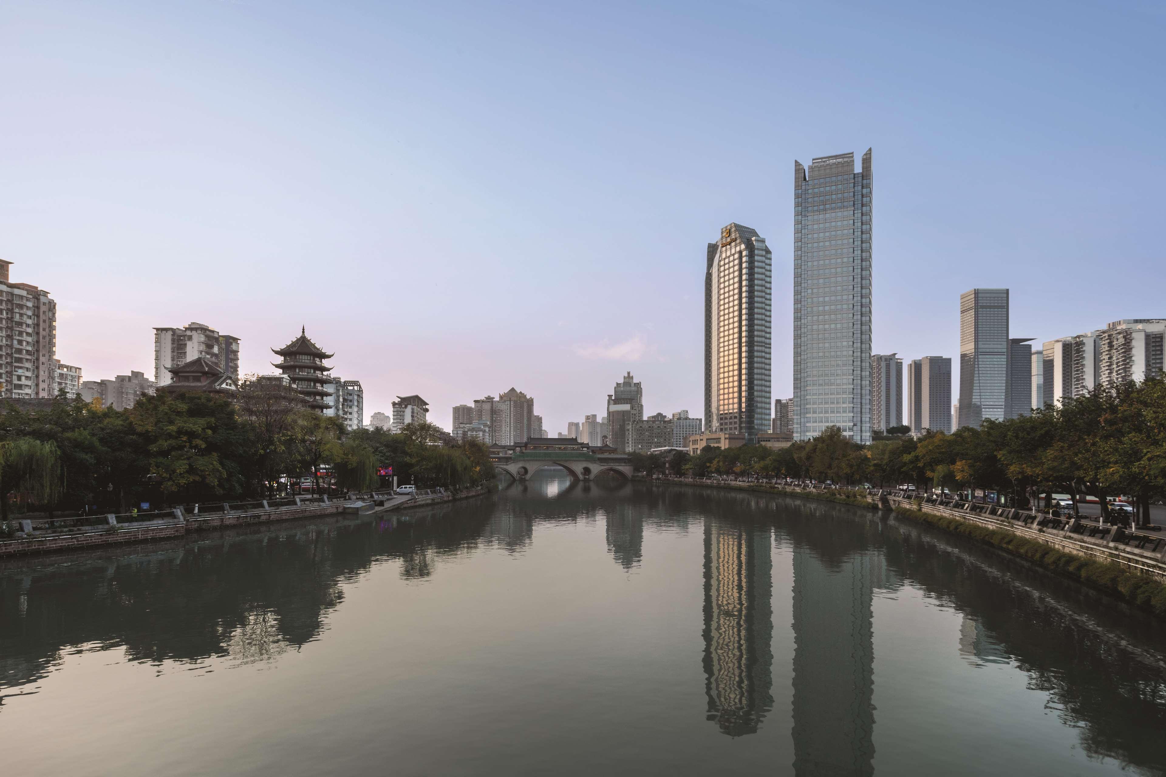 Shangri-La Chengdu Exterior photo